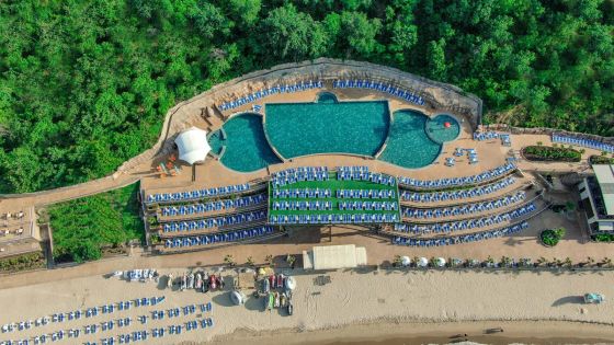 Парадайз Бийч